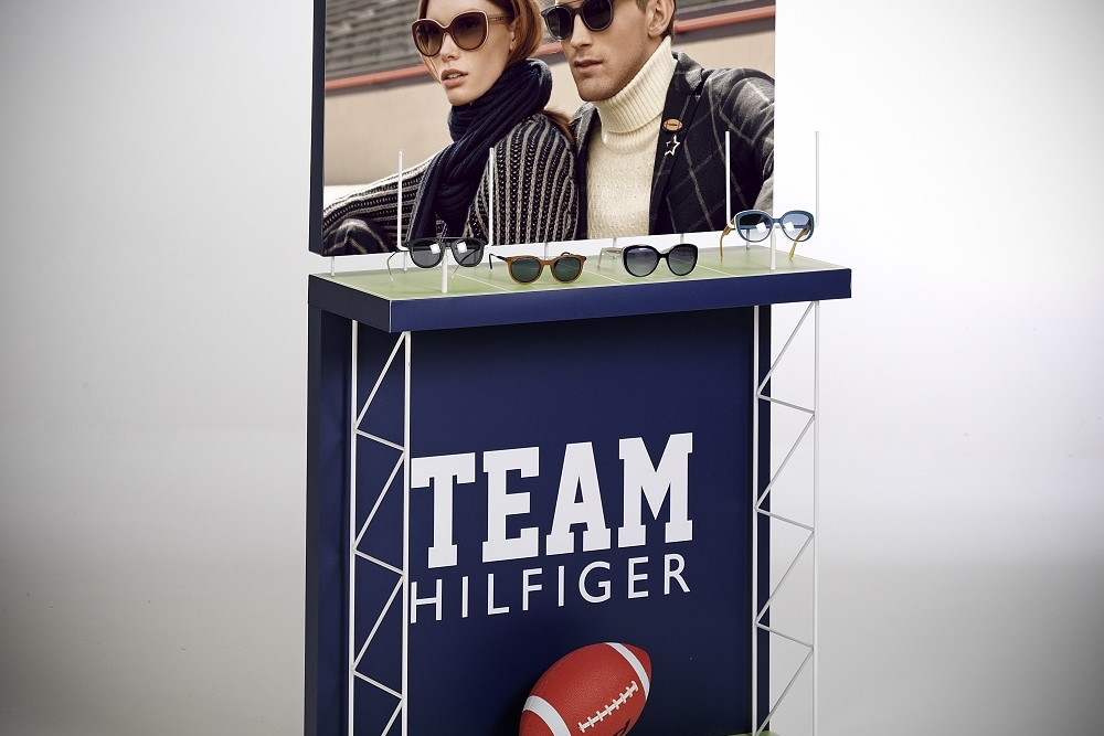THF-Football-WindowBIG high end sunglasses display